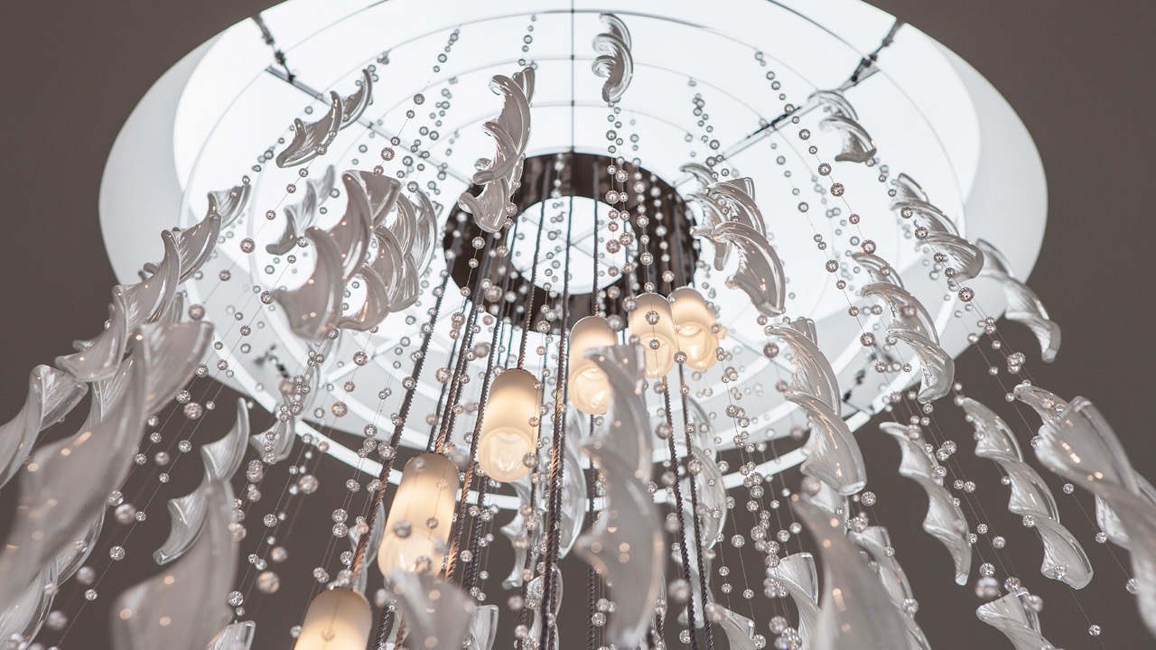 interior-design-yearbook-2026-decorative-lighting-chandelier-nulty-bespoke